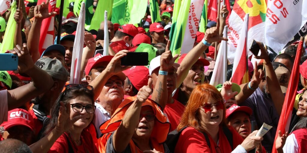 Sindicatos celebram salário mínimo e defendem melhoria em reajustes