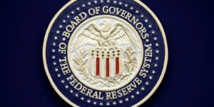 Trump usa acusação criminal como chantagem para reduzir juros, diz FED