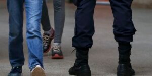 Alunos de escola no DF são “punidos” com flexão e PMs são afastados