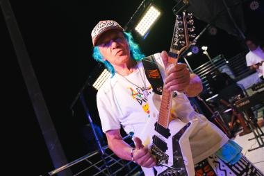 Banda Armandinho, Dodô e Osmar celebra 75 anos do trio elétrico com desfile sustentável no Circuito Barra-Ondina