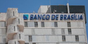 Justiça bloqueia ações do BRB ligadas a Banco Master