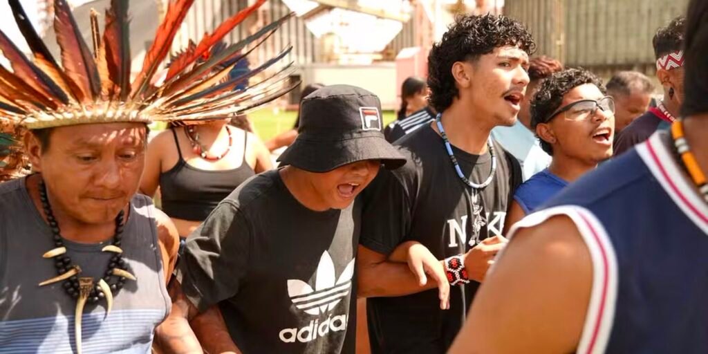 Santarém: indígenas protestam contra desestatização de hidrovias