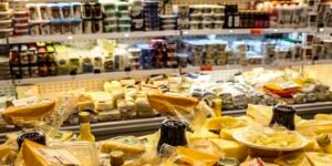 Crédito e emprego explicam vendas no comércio em patamar recorde