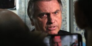 Defesa diz que Bolsonaro não tinha conhecimento sobre vídeo de Eduardo