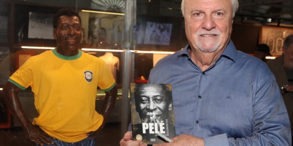 Em livro, melhor amigo afirma que “melhor Pelé” esteve fora de campo