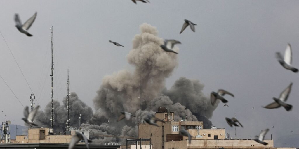 Irã resiste a ataques e desafia Estados Unidos em nova fase da guerra