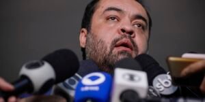 Ministro suspende julgamento que pode cassar governador do Rio