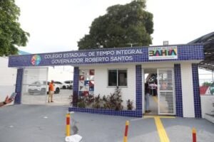 Modernização do Colégio Estadual de Tempo Integral Governador Roberto Santos, em Salvador, é inaugurada