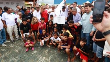 Nova delegacia e praça são entregues em Itarantim; Estado reforça saúde, infraestrutura e produção rural