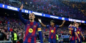 Raphinha marca dois em goleada do Barcelona na Liga dos Campeões