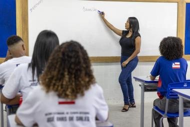 SEC incentiva professores e diretores escolares da Educação Básica a participarem da Escuta Nacional do MEC