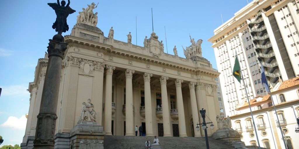 TJ do Rio anula eleição de Douglas Ruas como presidente da Alerj