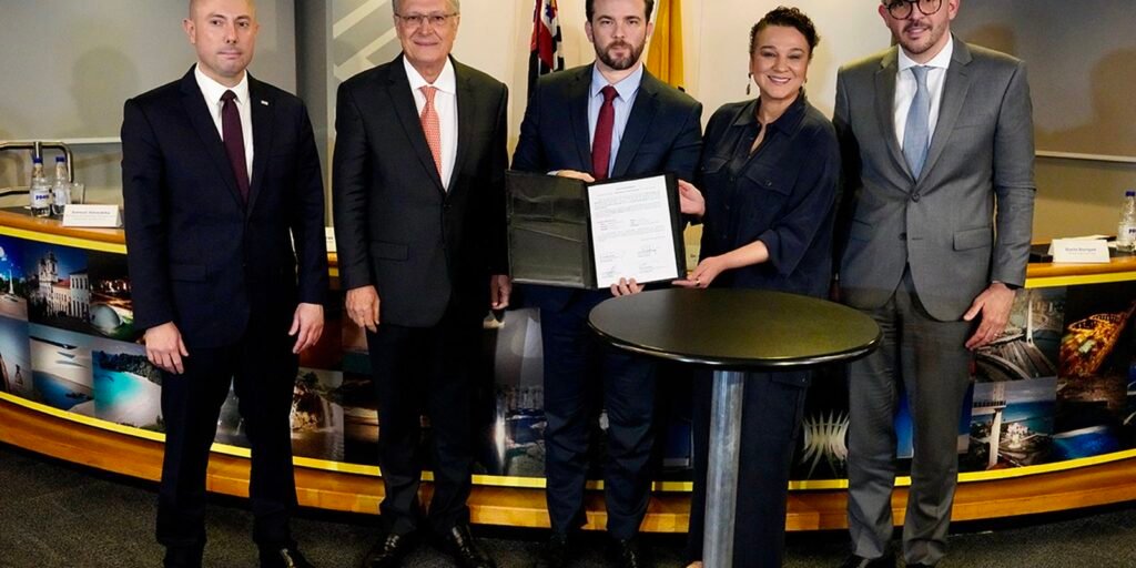 BB concede crédito para participação de SP no túnel Santos-Guarujá