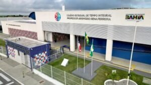 Em Ipirá, Governo do Estado entrega Novo Colégio de Tempo Integral e série de investimentos