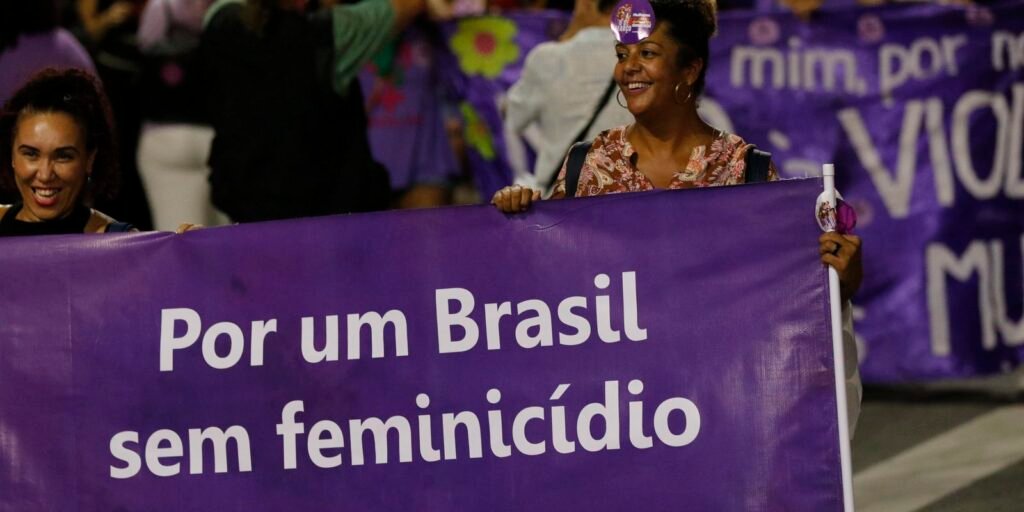 Família e escola devem liderar luta antimachismo, dizem especialistas