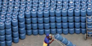 Governo libera R$ 330 milhões para segurar preço do gás de cozinha