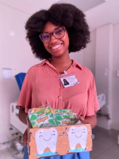 Hospital Metropolitano realiza ação de saúde bucal para pacientes internados