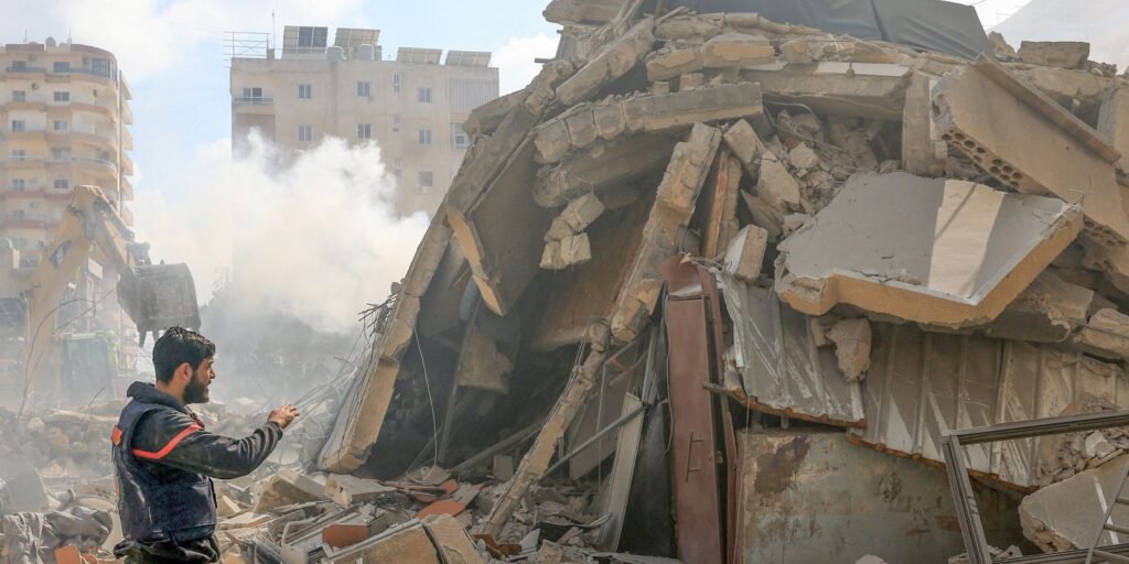 Israel mantém bombardeios no Líbano após cessar-fogo