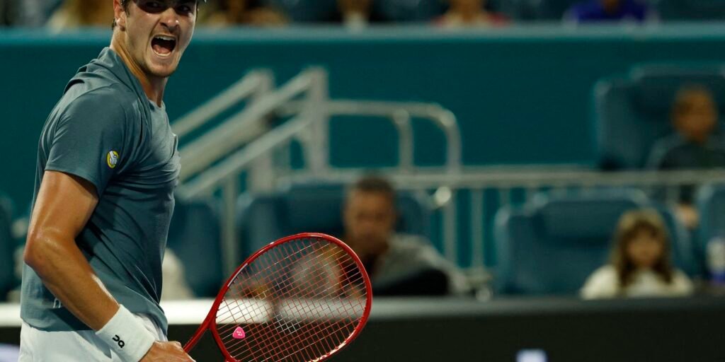 João Fonseca se garante nas oitavas do Masters 1000 de Monte Carlo