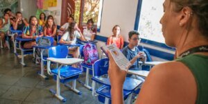 Dores menstruais tiram das aulas 4 em cada 10 alunas no país