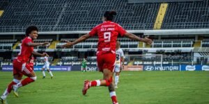 Inter aplica 3 a 0 no Santos fora de casa pelo Brasileirão Feminino