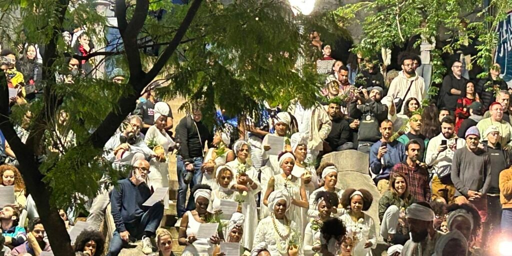 Lavagem da Escadaria do Bixiga reafirma presença negra no centro de SP