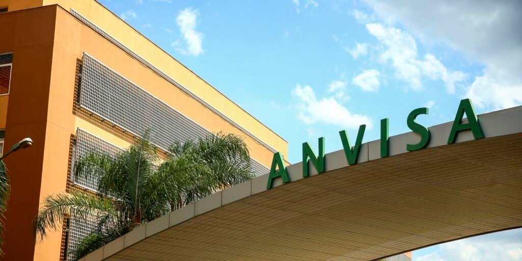 Anvisa proíbe plataforma de consulta online e entrega de medicamento
