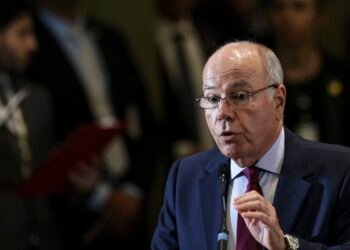Argumentos dos EUA para impor tarifas “não são legítimos”, diz Vieira