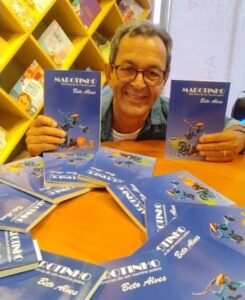 Bibliotecas estaduais e Sala Mestres e Mestras da Palavra impulsionam lançamentos de escritores independentes na Bahia