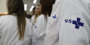 Candidatos a residência médica já podem se inscrever para o Enare 2026