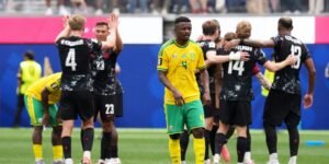 Com gol no final, Canadá vence Africa do Sul e vai às oitavas da Copa