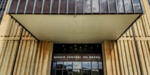 Déficit do setor público em maio foi de R$ 56 bilhões, informa BC