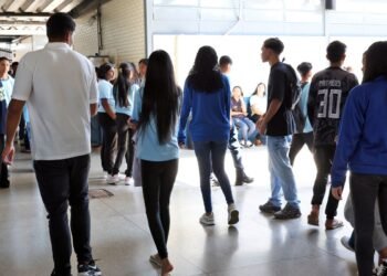 Enem 2026: estudante do Pé-de-Meia é isento da taxa de inscrição