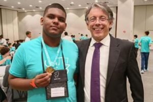 Estudante da rede estadual conquista terceira medalha de ouro em olimpíada nacional de Matemática