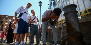 França: 40 pessoas morrem afogadas em meio a onda de calor