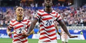 Herói na estreia dos EUA na Copa, Balogun nasceu no país por acaso