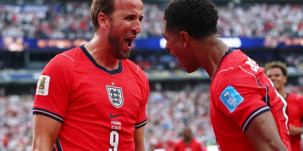 Inglaterra sobra no 2º tempo, vence Panamá e avança em 1º no Grupo L