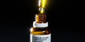 Maioria dos pacientes que importam remédios canábicos faz musculação