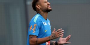 Neymar treina sem restrições com o grupo pelo segundo dia seguido
