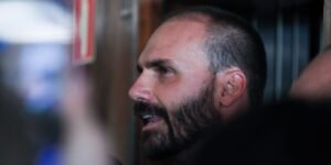 Por unanimidade, STF condena Eduardo Bolsonaro no caso do tarifaço