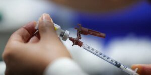 Vacina do Butantan não é aplicada em crianças nos postos de saúde