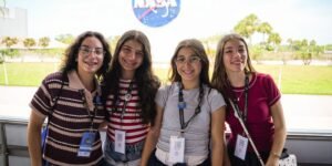 Alunas vencem concurso internacional com projeto sobre câncer de mama