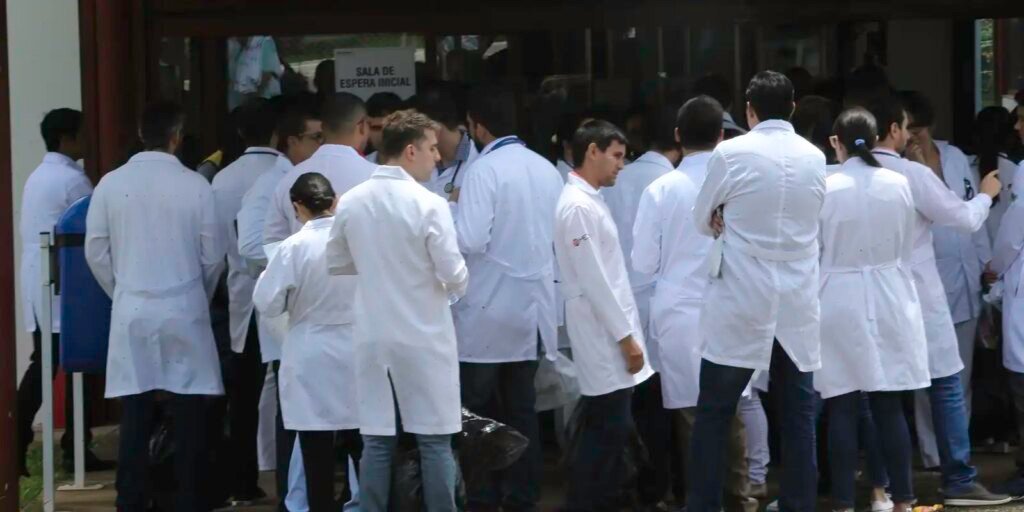 Enare: inscrição para residência médica com pré-requisito segue até 4ª