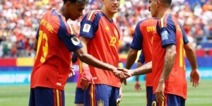 Espanha repete feito do Brasil de 1958 em classificação sobre Áustria