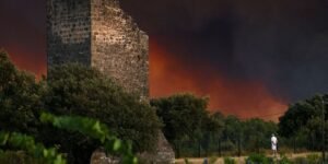 Incêndios florestais ameaçam cidade histórica francesa de Bordeaux