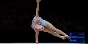 Babi e Maria Eduarda brilham em 1º dia do Mundial de Ginástica Rítmica