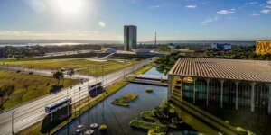 Brasil rebaixa relação com Argentina após novos insultos de Milei