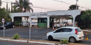 Moraes pede parecer da PGR sobre proibição de visitas a Bolsonaro