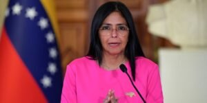 Presidente da Venezuela confirma acordo petrolífero com Estados Unidos