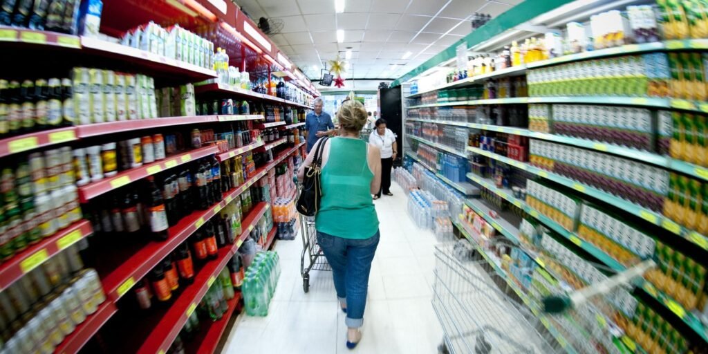 Cesta básica ficou mais barata em 25 capitais em agosto